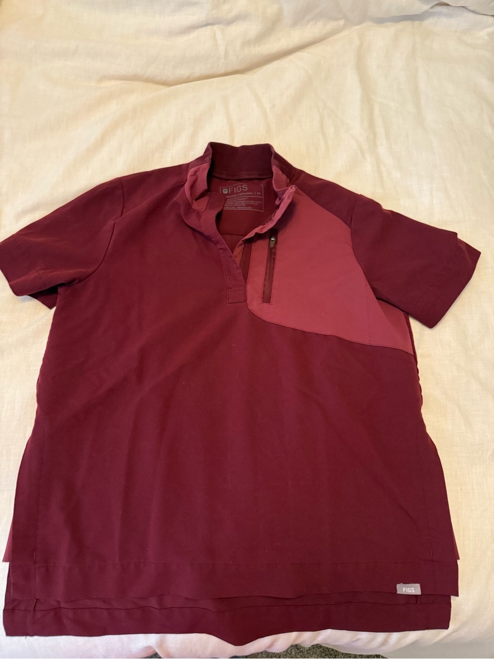 FIGS Set of 2 shirts